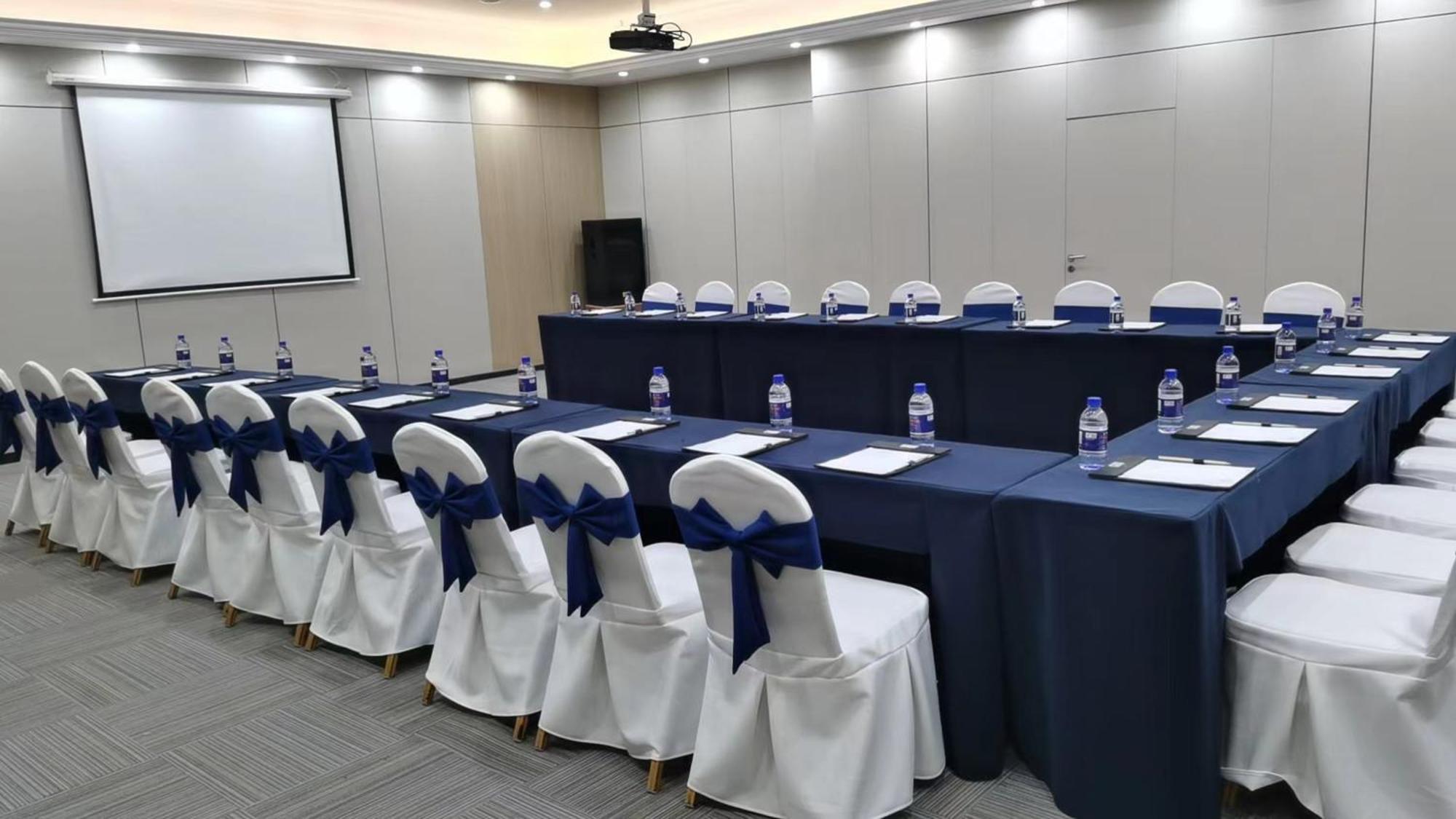 โรงแรม Express Tianfu Square By Ihg - Chunxi Road And Kuanzhai Alley เฉิงตู